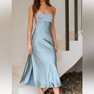 MIDI satan blue dress size s never worn